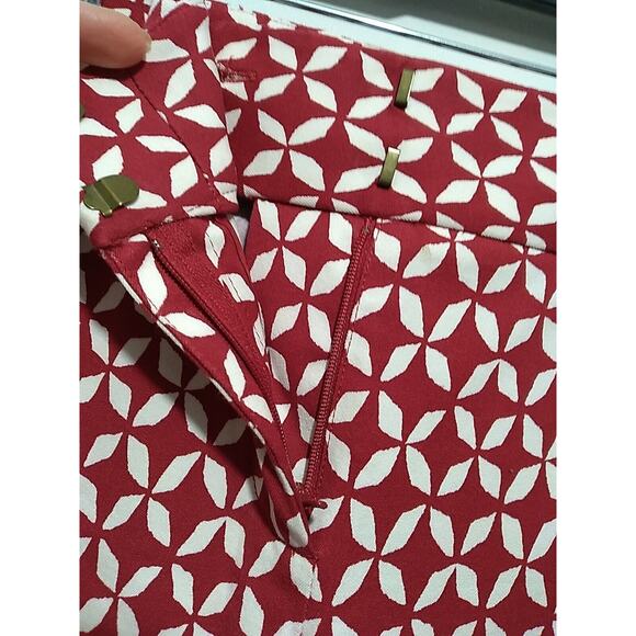 Ann Taylor Size 4 Marisa Red White Loft Pants Geometric Skinny Crop Pockets - Picture 6 of 13